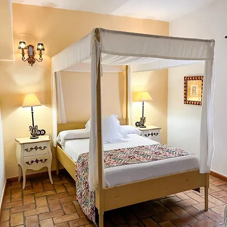 Servilia ゲストハウス カルモナ