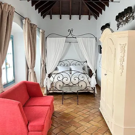 Gasthuis Servilia 2*