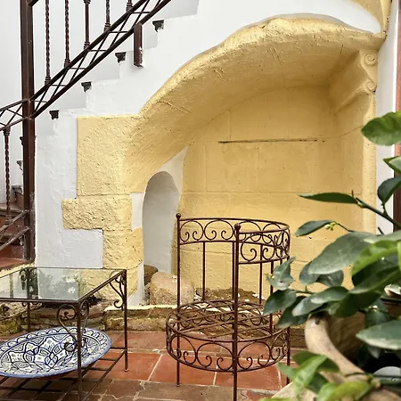 Servilia Gasthuis 2*